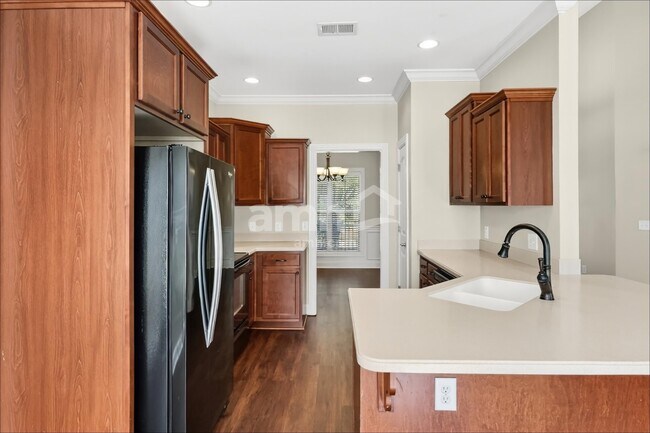 Foto del edificio - 106 Spencer Springs Dr