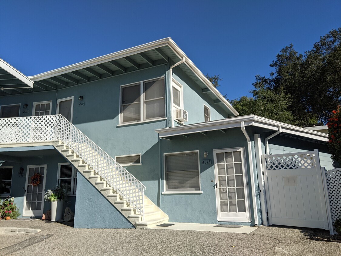 4513 Castle Ln Unit 4513.5, La Canada Flintridge, CA 91011 Condo for