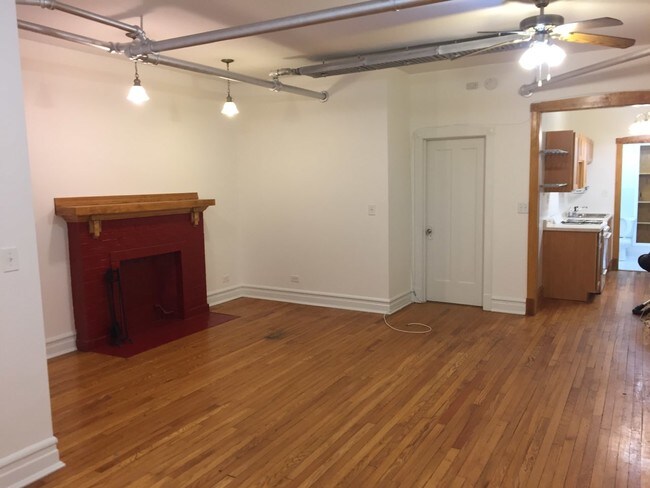 Foto del edificio - 5401 S Harper Ave