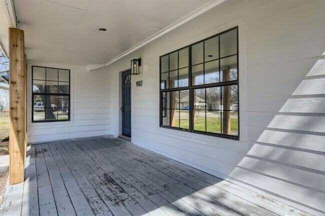 Foto del edificio - 902 Hackberry St