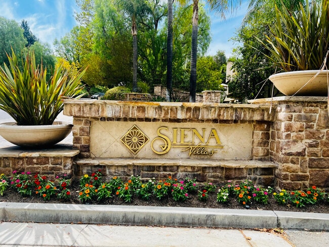 Building Photo - 24149 Del Monte Dr