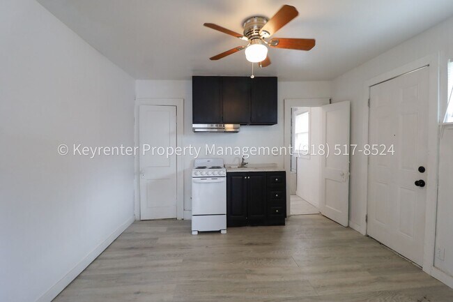 Foto del edificio - 732 N Victor Ave