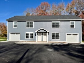 Building Photo - 481 Norwich Ave