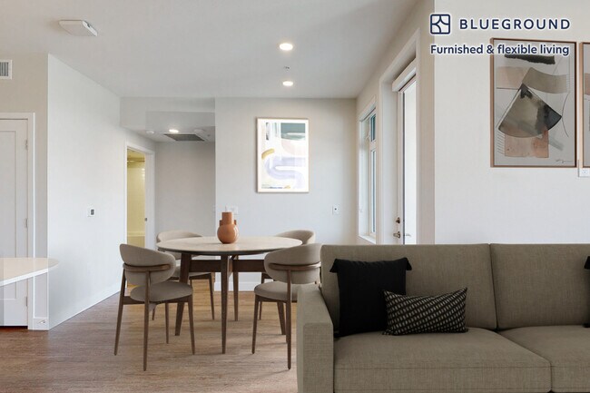 Foto del edificio - 825 S Myrtle Ave