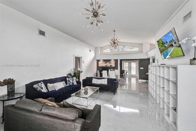 Foto del edificio - 2590 NE 200th St
