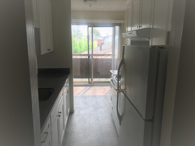 Foto del edificio - 6426 Waldo Ave