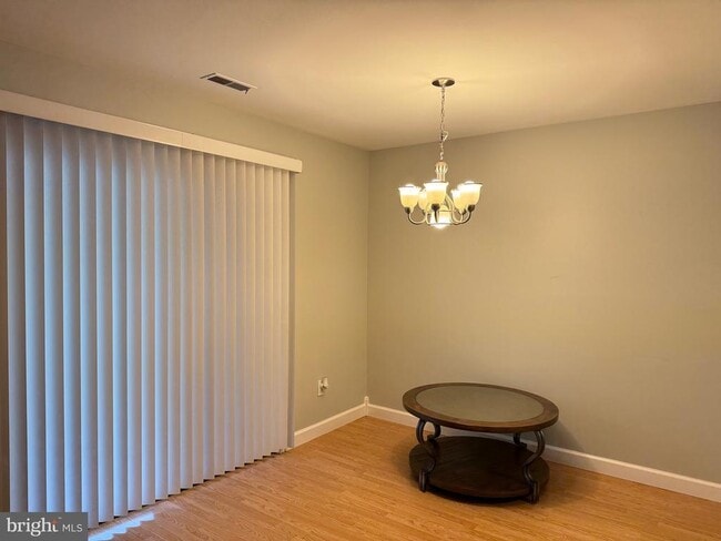 Building Photo - 304B Cypress Point Cir