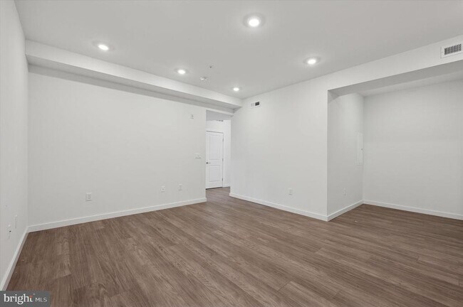 Foto del edificio - 1617 Ridge Ave