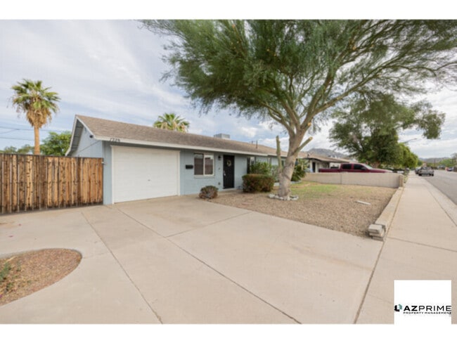 Charming Fully Furnished 3/2 Phoenix House... - Charming Fully Furnished 3/2 Phoenix House...