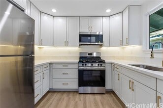 Building Photo - 1861 Kapiolani Blvd