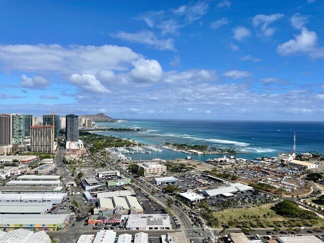 Building Photo - 600 Ala Moana Blvd