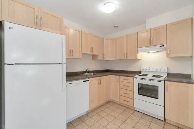 Photo du bâtiment - ONE BEDROOM APARTMENT AVAILABLE IN THE HEART OF DARTMOUTH