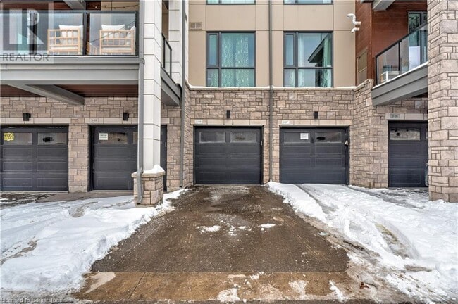 Building Photo - 2375 Bronte Rd