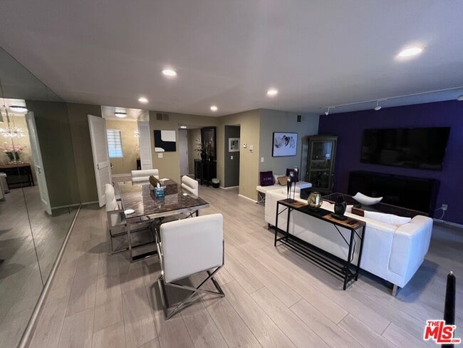 Foto del edificio - 1815 Glendon Ave