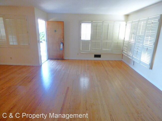 Building Photo - 3 br, 2 bath House - 2860 Ransford ave