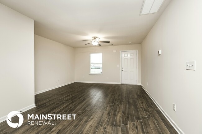 Building Photo - 213 Renwick Dr
