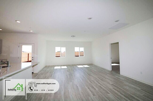 Building Photo - 3012 Legend Ln