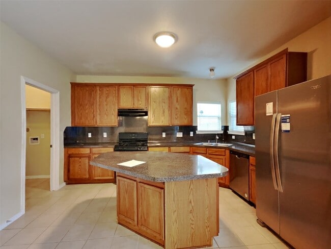 Foto del edificio - 1101 Shadow Glenn Dr