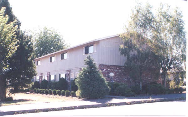 Primary Photo - 1201 Leonard St