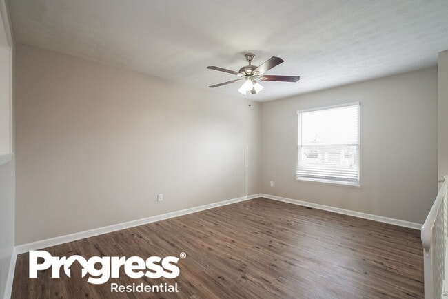 Foto del edificio - 4475 Charlotte Rd