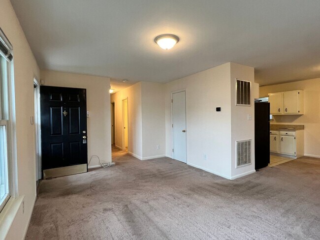 Foto del edificio - 2204 Merle St