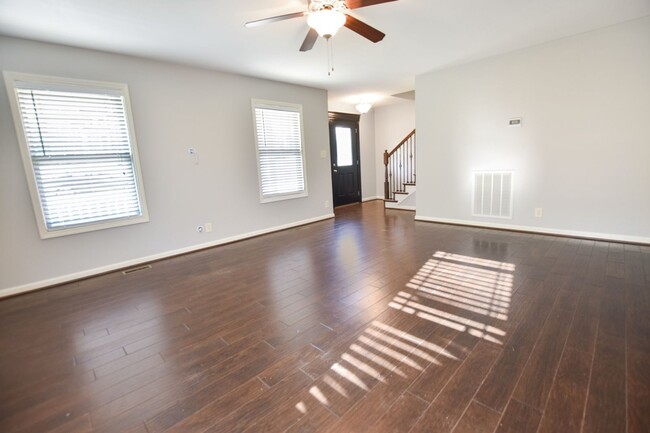 Foto del edificio - Pet Friendly Four Bedroom!