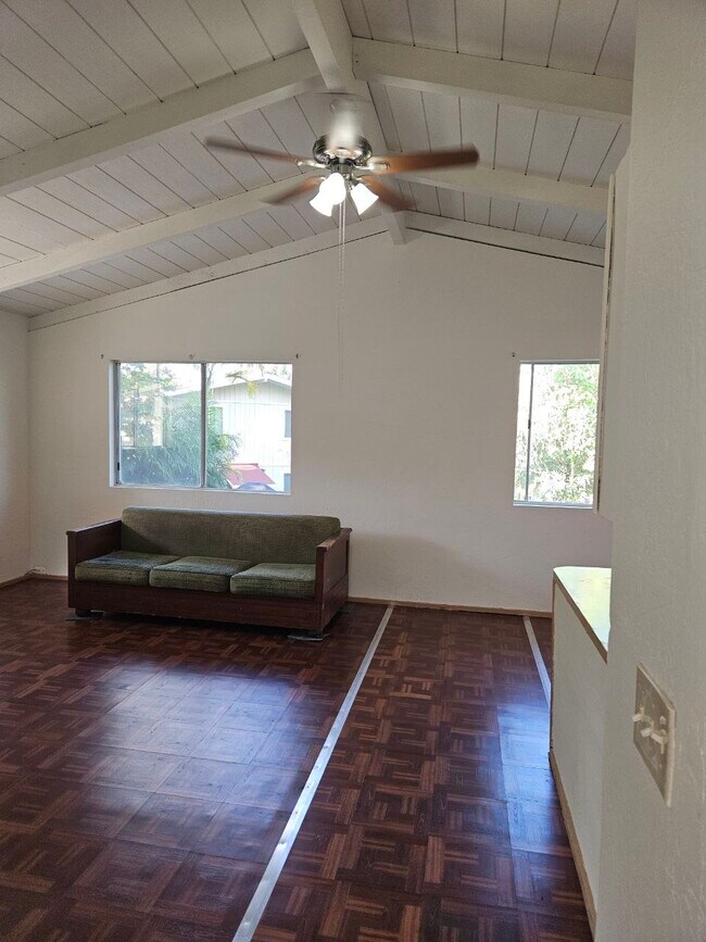Foto del edificio - 11-3482-3482 Plumeria St