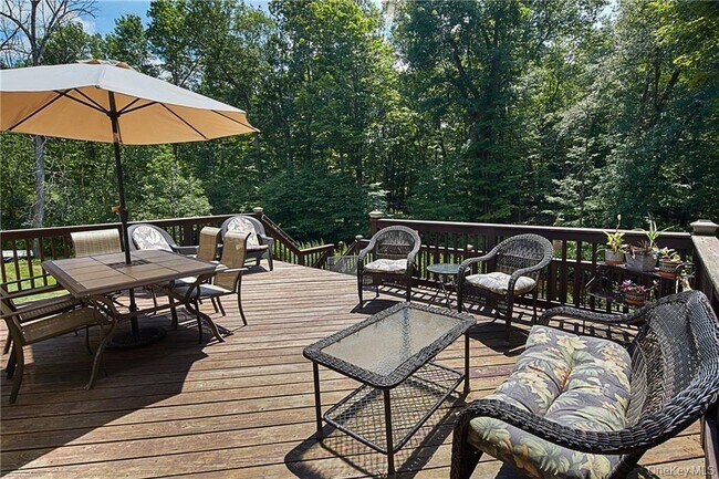 Foto del edificio - 19 Billy Ave