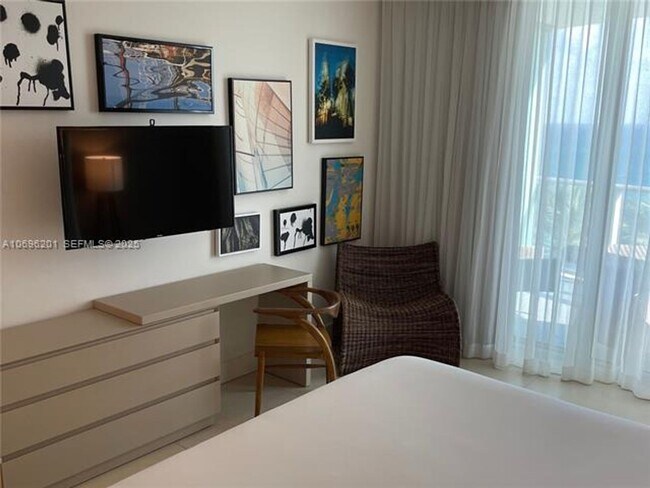 Foto del edificio - 4111 S Ocean Dr