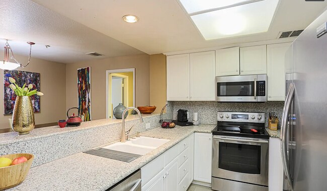 Foto del edificio - 880 W 1st St