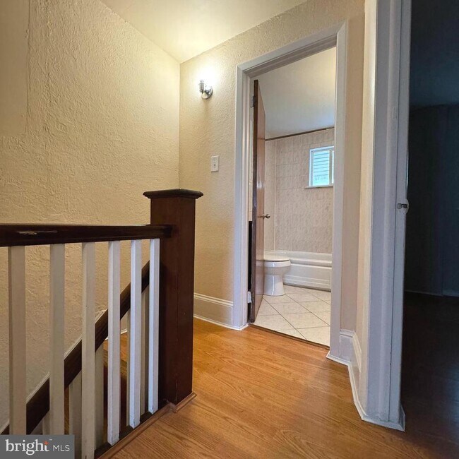 Foto del edificio - 2604 E Madison St