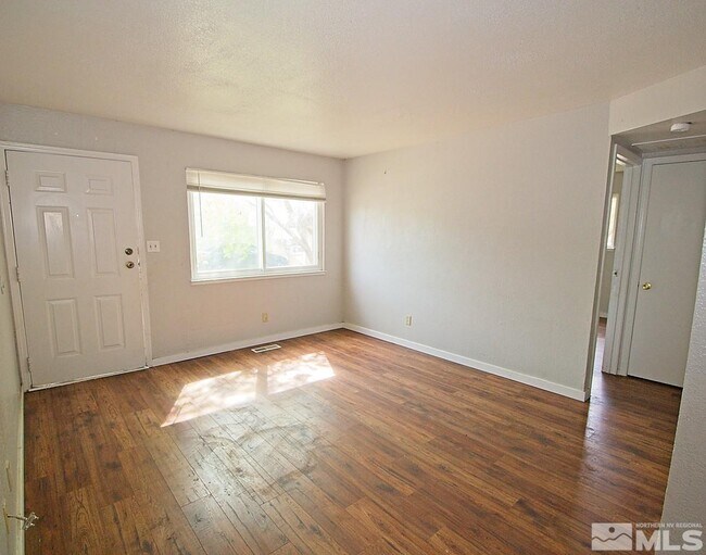 Building Photo - 1710 F St