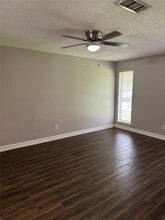 Building Photo - 3302 Tompkins Dr