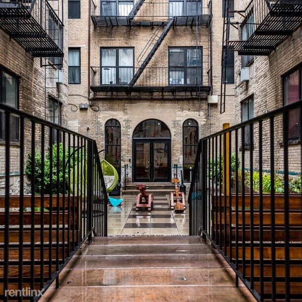 Foto del edificio - 1625 Putnam Ave