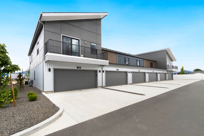 Building Photo - Millworx