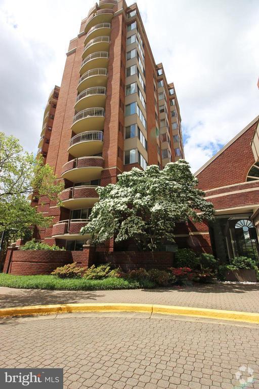 Building Photo - 5800 Nicholson Ln