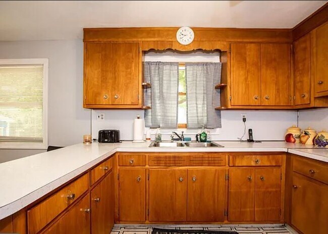 Foto del edificio - 434 Miller Ave
