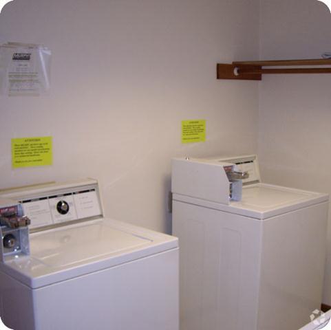 Laundry Facilities - Pineview Estates