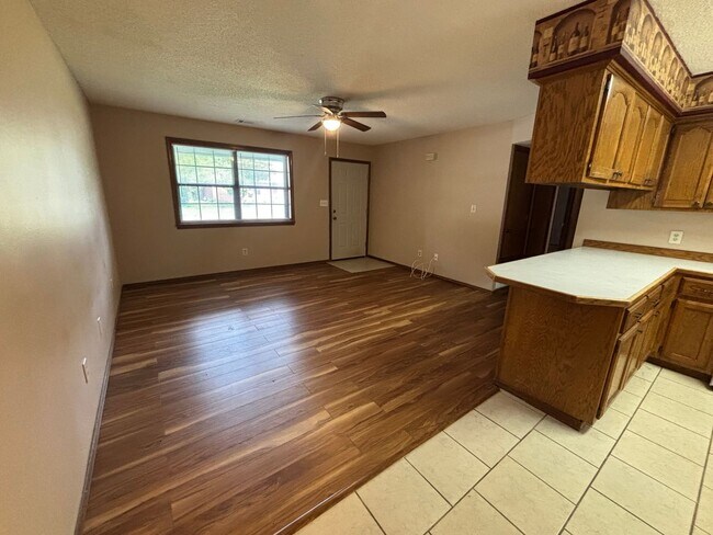 Foto del edificio - Charming 2-bedroom, 1-bathroom house in Russellville