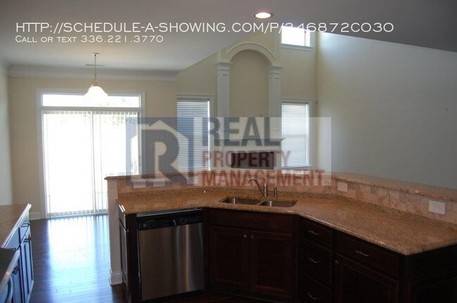 Building Photo - 5305 Roshni Terrace