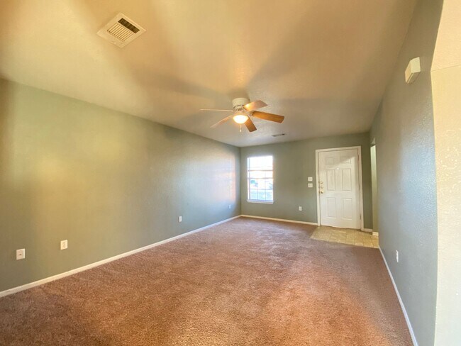 Foto del edificio - 3103 Yaupon Rd