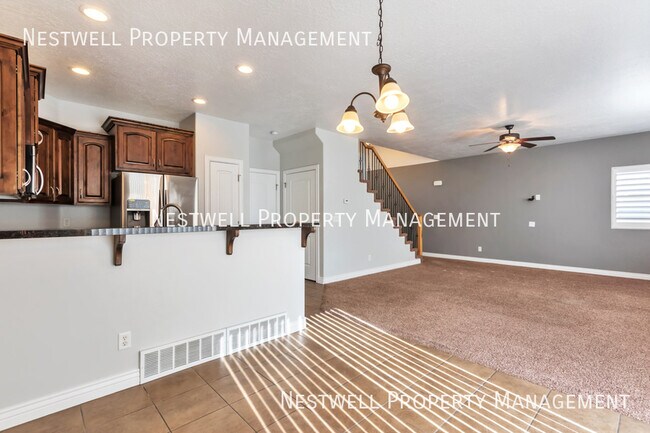 Foto del edificio - 2491 N Cypress Way