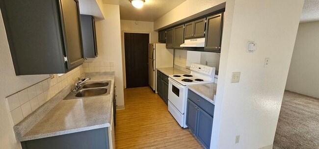 Building Photo - 2 Bedroom 1.5 bath Town Home For Rent, Nor...