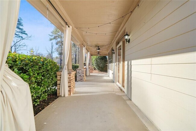 Building Photo - 2439 Muirfield Pl