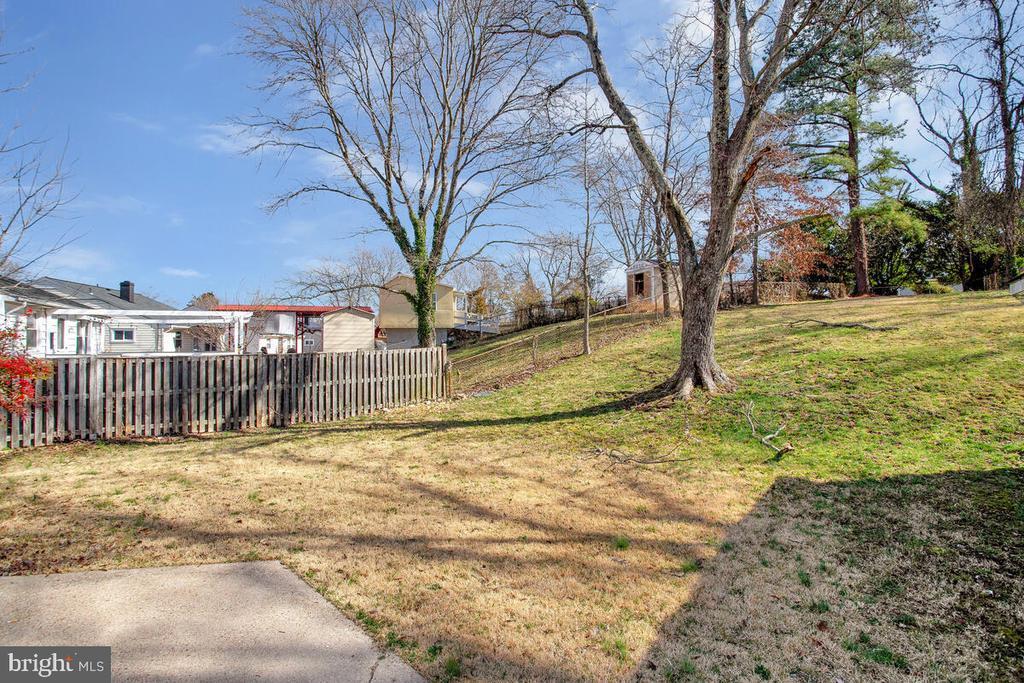 Foto principal - 325 Winslow Rd