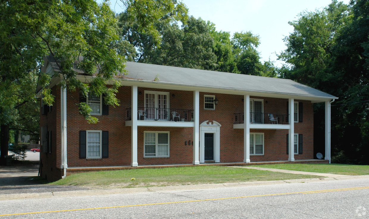 Primary Photo - 1110 W Rowan St