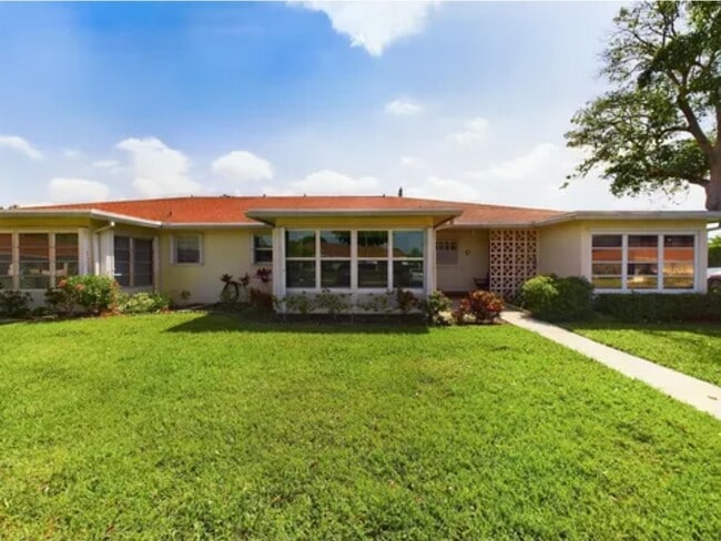 Foto del edificio - 4515 NW 3rd Ct