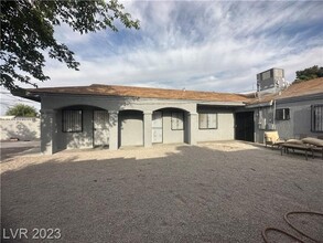 Building Photo - 2125 Elm Ave