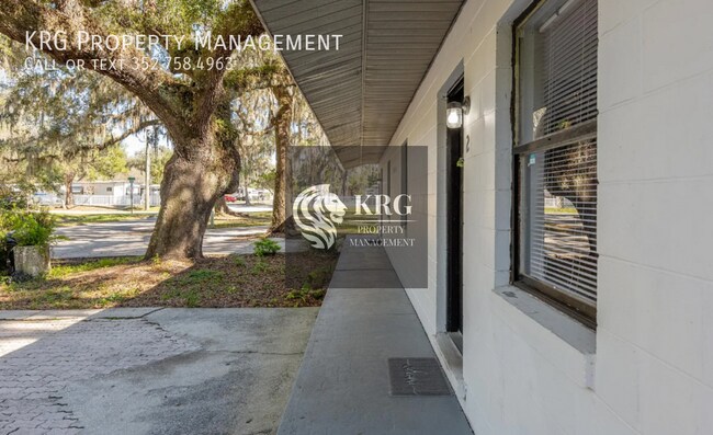 Foto del edificio - 5600 NE 32nd St