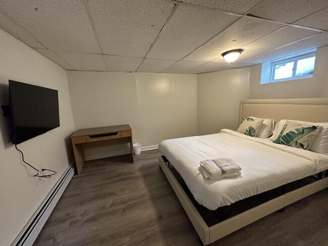 Building Photo - 126 Indiana Ave